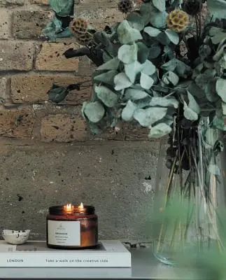 Atelier de lumânări parfumate - Crearea parfumului perfect pentru casă, de la ceară la fitil - Scented Candle Workshop - Creating perfect home fragrance, from wax to wick