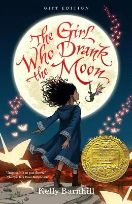 The Girl Who Drank the Moon (Câștigătoarea Medaliei Newbery 2017) - Ediție cadou - The Girl Who Drank the Moon (Winner of the 2017 Newbery Medal) - Gift Edition