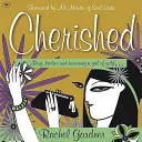 Cherished: Băieți, trupuri și devenirea unei fete de aur - Cherished: Boys, Bodies and Becoming a Girl of Gold