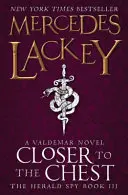 Closer to the Heart - Cartea 3 - Closer to the Chest - Book 3