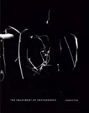 Josephine Pryde: Plăcerea de a fotografia - Josephine Pryde: The Enjoyment of Photography