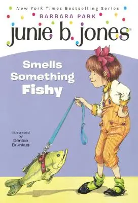Junie B. Jones miroase ceva suspect - Junie B. Jones Smells Something Fishy