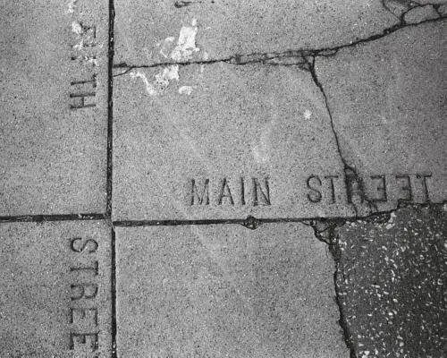 Edward Keating: Main Street: Visul pierdut al rutei 66 - Edward Keating: Main Street: The Lost Dream of Route 66