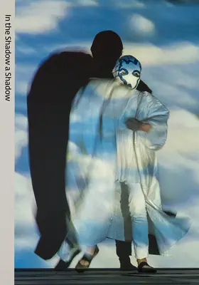 În umbra unei umbre: Opera lui Joan Jonas - In the Shadow a Shadow: The Work of Joan Jonas