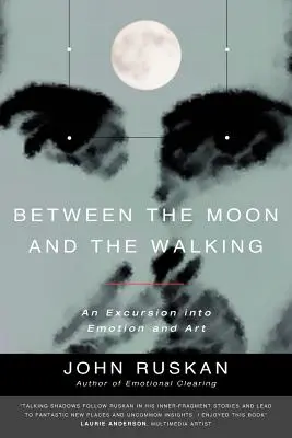 Între lună și mers - Between The Moon and The Walking