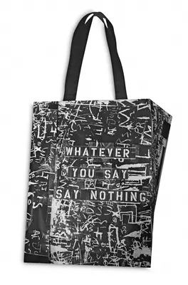 Gilles Peress: Orice ai spune, nu spune nimic - Gilles Peress: Whatever You Say, Say Nothing