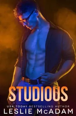 Studious: Un roman contemporan de dragoste gay M/M - Studious: A Contemporary M/M Gay Romance Novel