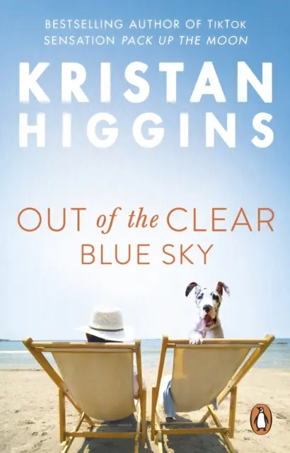 Out of the Clear Blue Sky - O poveste amuzantă și surprinzătoare de la autorul bestsellerului TikTok senzațional Pack up the Moon - Out of the Clear Blue Sky - A funny and surprising story from the bestselling author of TikTok sensation Pack up the Moon