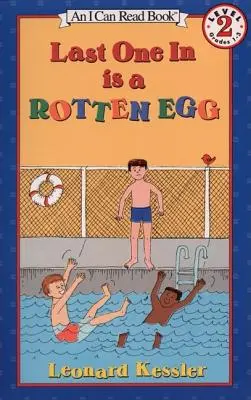Ultimul intrat este un ou stricat - Last One in Is a Rotten Egg