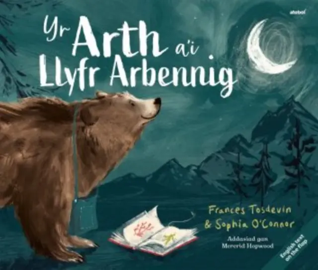 Arth a'i Llyfr Arbennig, Yr / Ursul și cartea sa, The - Arth a'i Llyfr Arbennig, Yr / Bear and her Book, The