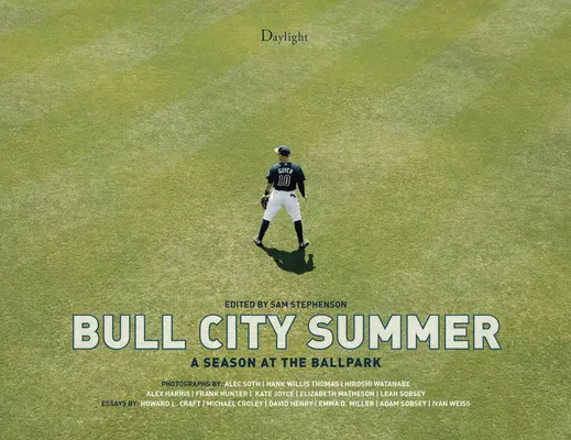 Vara Bull City: Un sezon la Ballpark - Bull City Summer: A Season at the Ballpark