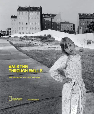 Mersul prin ziduri - Walking Through Walls