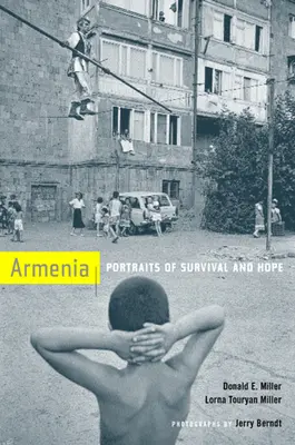 Armenia: Portrete de supraviețuire și speranță - Armenia: Portraits of Survival and Hope