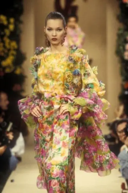Florile lui Yves Saint Laurent - The Flowers of Yves Saint Laurent