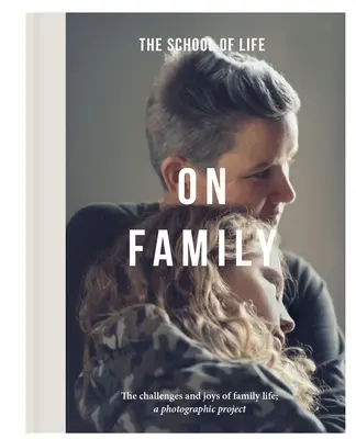 Despre familie: Provocările și bucuriile vieții de familie: Un proiect fotografic - On Family: The Challenges and Joys of Family Life: A Photographic Project